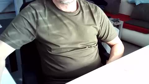 Tom online show from February 2025 09:24:02 AM