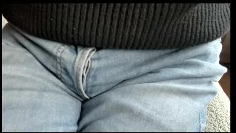 Tom online show from October 2025 02:41:01 PM