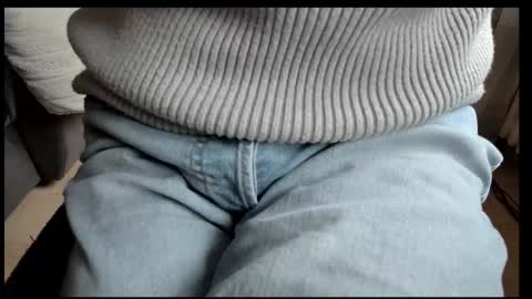 Tom online show from November 2025 12:52:01 PM