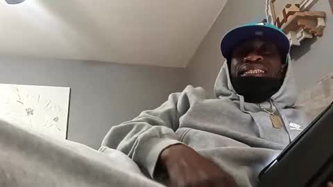 Snapshot of tomuchwauce1 chatting on February 2026 05:38:01 AM tomuchwauce1 online show from February 2026 05:38:01 AM