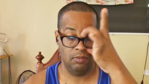 Antonio online show from January 2025 12:19:02 PM