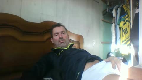 Snapshot of tonio1972 chatting on November 2025 12:04:02 PM tonio1972 online show from November 2025 12:04:02 PM