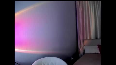 Snapshot of tony_and_alice chatting on February 2026 07:43:01 PM Tony and Alice online show from February 2026 07:43:01 PM