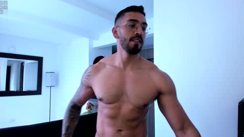 tony muscle1 online show from January 2025 08:25:02 PM