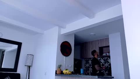 tony muscle1 online show from September 2025 08:52:01 PM