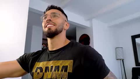 tony muscle1 online show from February 2026 10:50:02 PM