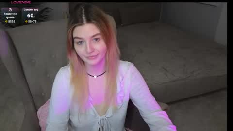 Snapshot of tonyameow chatting on April 2026 01:41:02 AM Tonya online show from April 2026 01:41:02 AM