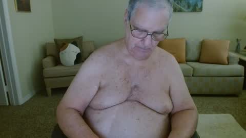 tonysview12000 online show from October 2025 09:34:02 PM