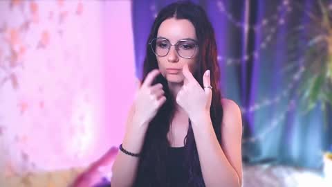 Elizabeth online show from January 2025 08:04:01 PM