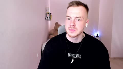 toohornyserj online show from March 2025 01:26:01 AM