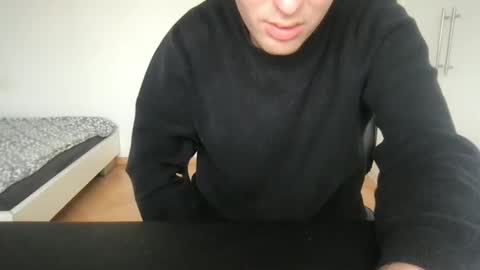 Max online show from October 2025 12:36:02 PM