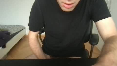 Max online show from November 2025 06:58:01 AM