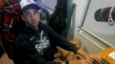 toohugeandstonedxoxo online show from June 2026 10:51:02 PM