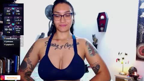 toothyy online show from February 2025 12:27:01 AM