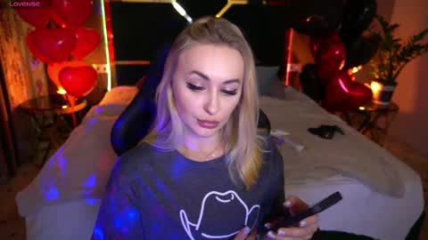 top_grace online show from February 2025 10:25:01 PM