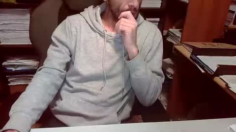 Topg84 online show from October 2025 05:13:01 PM