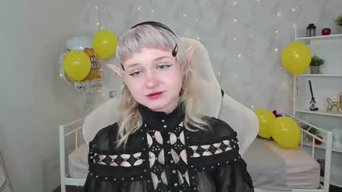 Tori online show from October 2025 12:08:01 AM