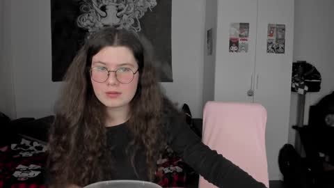 Snapshot of toriayun0 chatting on January 2025 09:12:01 PM your personal gothic girl check it online show from January 2025 09:12:01 PM