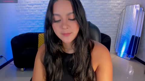 Tori Cross online show from March 2025 01:17:01 PM