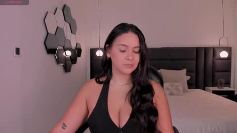 Tori Cross online show from March 2025 12:26:02 PM