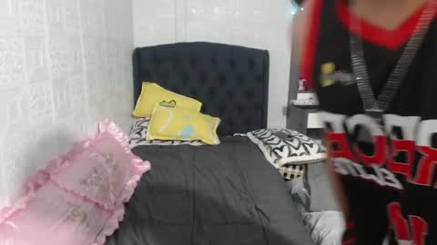 Toshiro online show from December 2024 03:20:02 PM