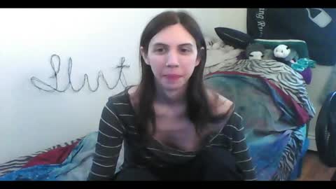 Snapshot of totalfuckingadorable chatting on April 2026 08:58:02 PM Luna online show from April 2026 08:58:02 PM