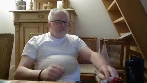 toto758 online show from April 2026 05:21:01 PM