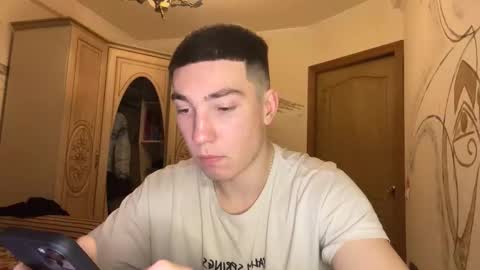 Max online show from December 2025 08:48:02 PM