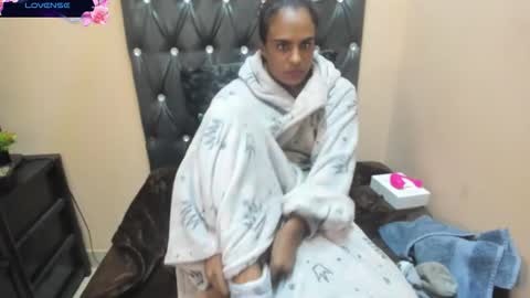 Snapshot of toxicfantasy4u chatting on May 2026 01:35:01 AM toxicfantasy4u online show from May 2026 01:35:01 AM