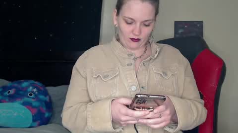 Lilly Miss Mistress Goddess Maam Queen Boss online show from January 2025 09:03:01 AM