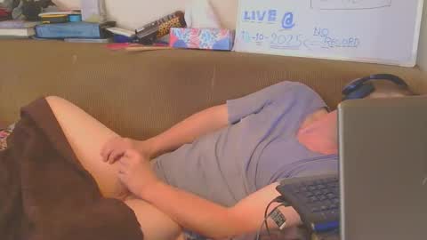 Toyboy online show from October 2025 09:43:01 AM