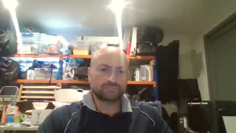 tradiedan2023 online show from November 2025 01:38:01 AM