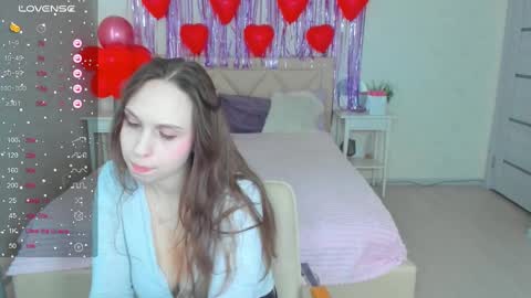 Kate online show from February 2025 08:38:01 AM