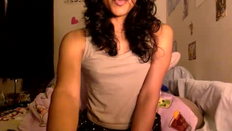 transamoure online show from December 2025 05:46:02 AM