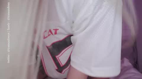 aubrey 3 online show from September 2025 07:39:02 PM