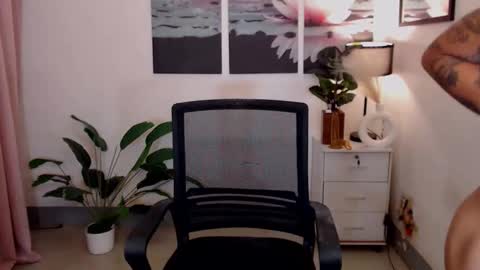 Snapshot of transpornidol chatting on March 2025 12:36:02 PM transpornidol online show from March 2025 12:36:02 PM