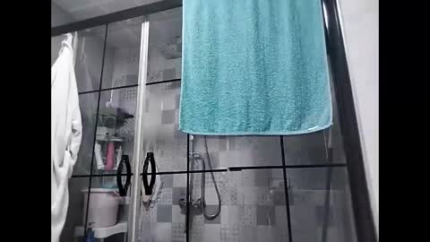 Snapshot of trapper727272 chatting on September 2025 04:47:02 AM Big Head Cock online show from September 2025 04:47:02 AM