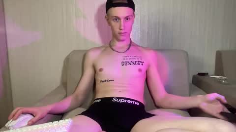 Travis online show from April 2026 01:52:02 PM