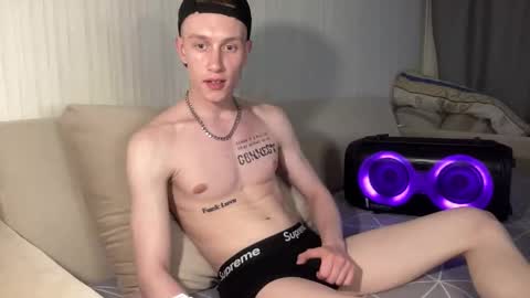 Travis online show from May 2026 07:20:02 PM