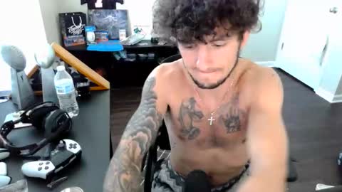 Trav online show from October 2025 07:14:01 PM