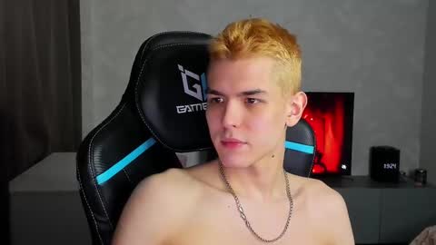 travisrivas online show from March 2025 04:22:01 PM