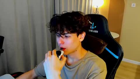 travisrivas online show from February 2026 12:59:02 AM