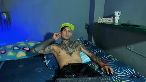 TRAV - INDEPENDENT MODEL online show from September 2025 08:20:02 PM