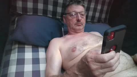 trebgeis1 online show from September 2025 03:55:01 PM