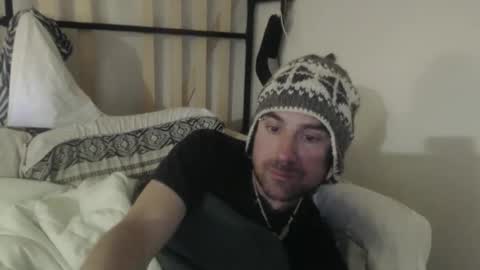 TreeHugger queer online show from November 2025 03:39:01 AM