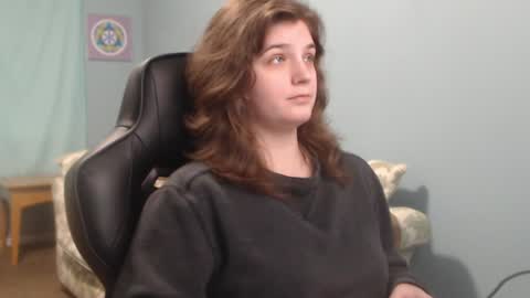 TreeJeanne online show from December 2024 07:57:01 PM