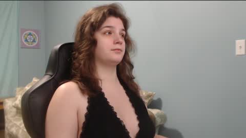 TreeJeanne online show from January 2025 05:33:02 PM