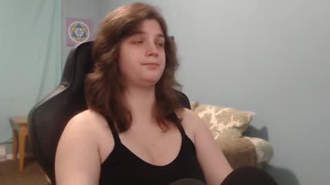 TreeJeanne online show from January 2025 04:38:01 PM