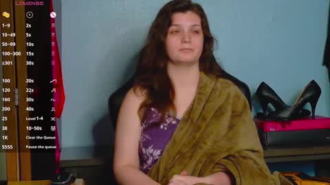 TreeJeanne online show from November 2025 01:05:01 AM