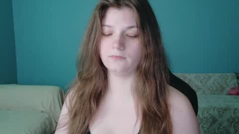 TreeJeanne online show from May 2026 04:45:02 PM